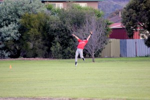 Mark Drage taking a spectacular catch vs Wodonga A 